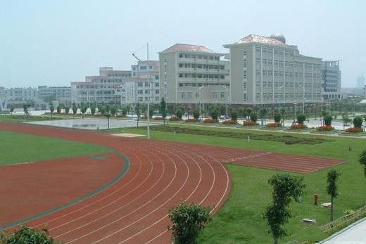教师节735万元奖励教师,为漳州实验中学点赞,奖励机制不可少